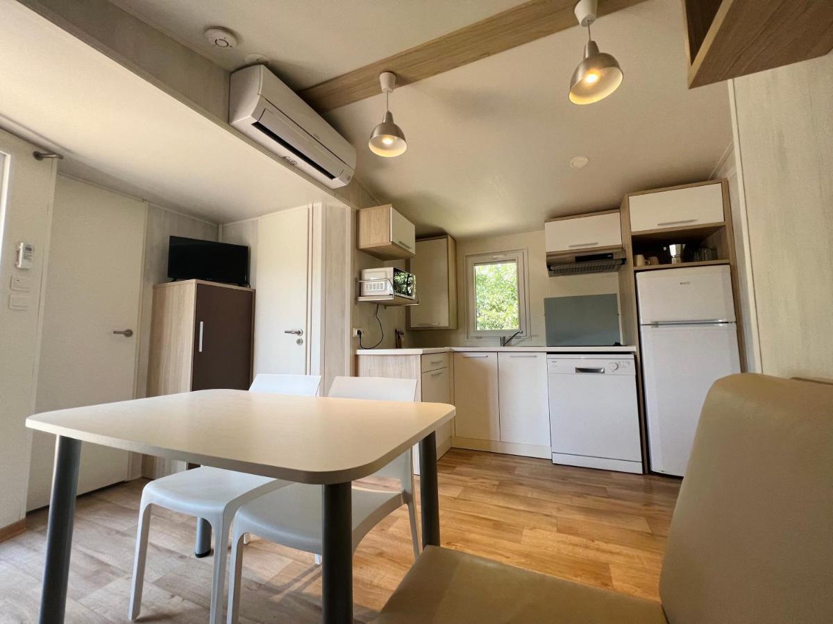 Camping Oliana Exterior photo